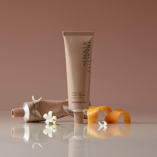 アロマティカ エンブレイス ネロリ&パチョリ ハンドクリーム 30ml
