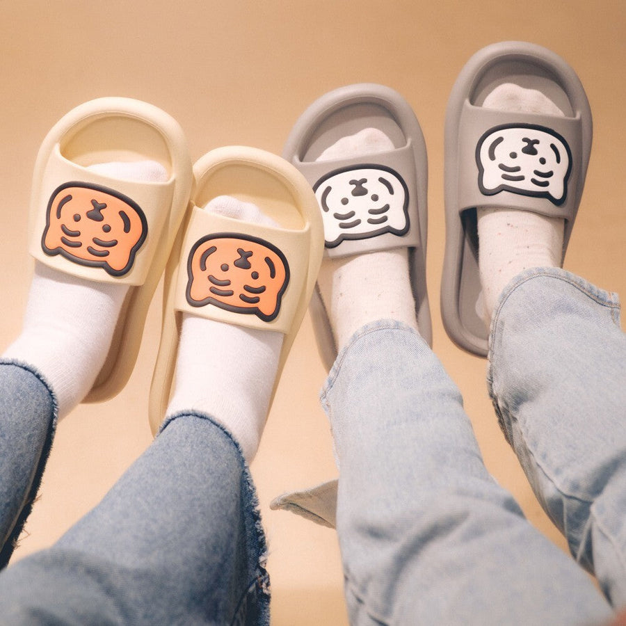 ミュージックタイガー チューブスリッパ