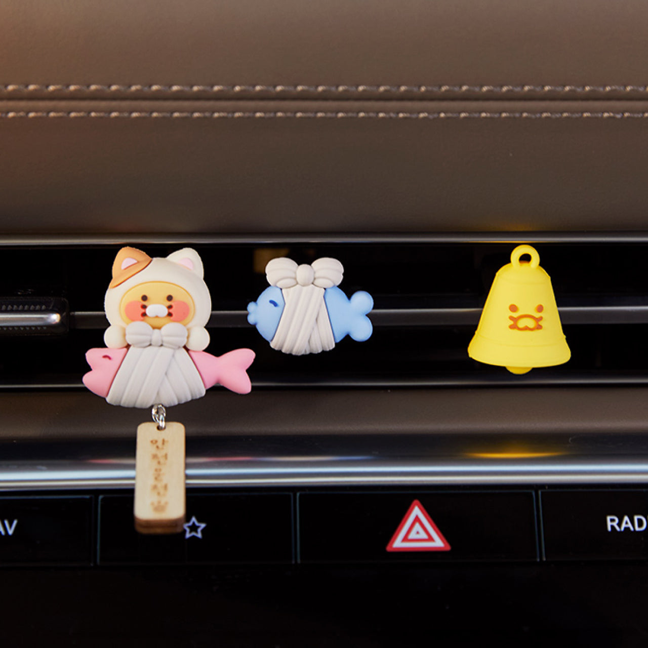 Figurine Chunsik Car Accessory - Official Kakao Friends merchandise | Koolseoul