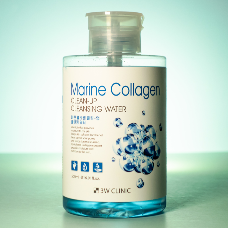 3W CLINIC Marine Collagen Clean Up Cleansing Water 500ml bottle with blue liquid and label showing bubbles, standing against a light background.