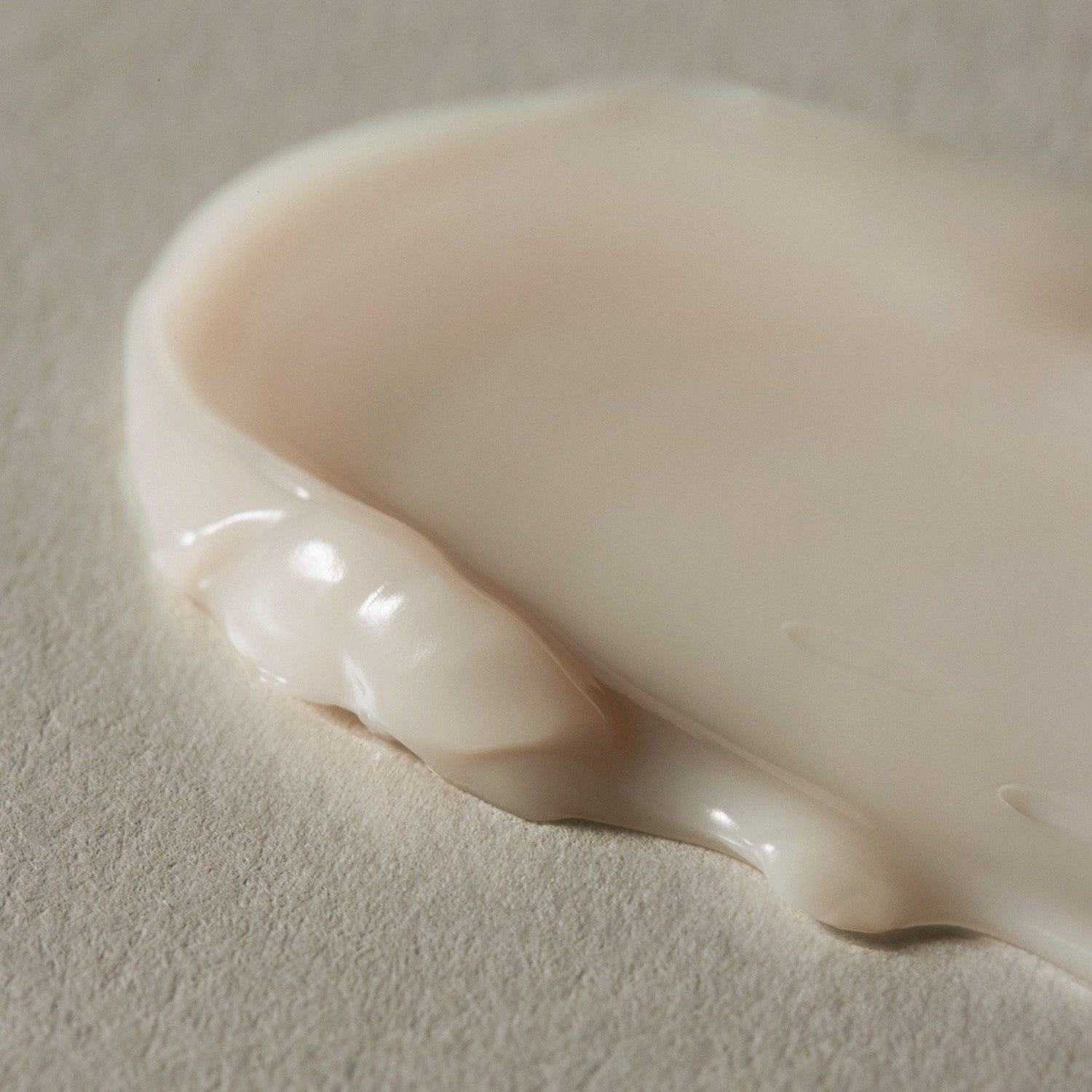 Texture of AROMATICA Vitalizing Rosemary Firming Cream 50ML