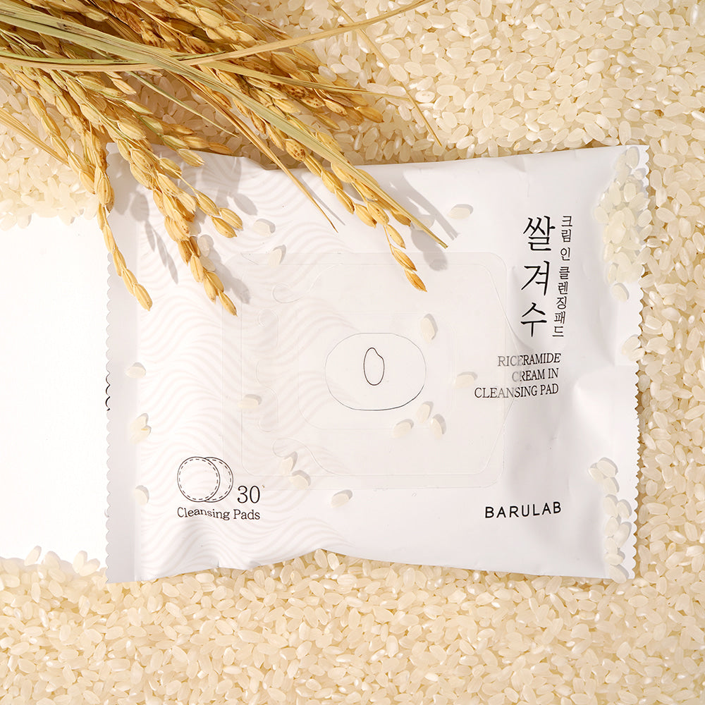 BARULAB Rice Bran Ceramide Cream In Cleansing Pads 30 sheets on rice background