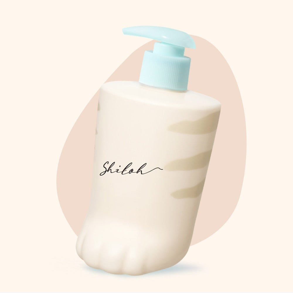 BELLBOY STUDIO Silky Shiloh Prime Conditioner 400ml bottle with light blue pump on beige background