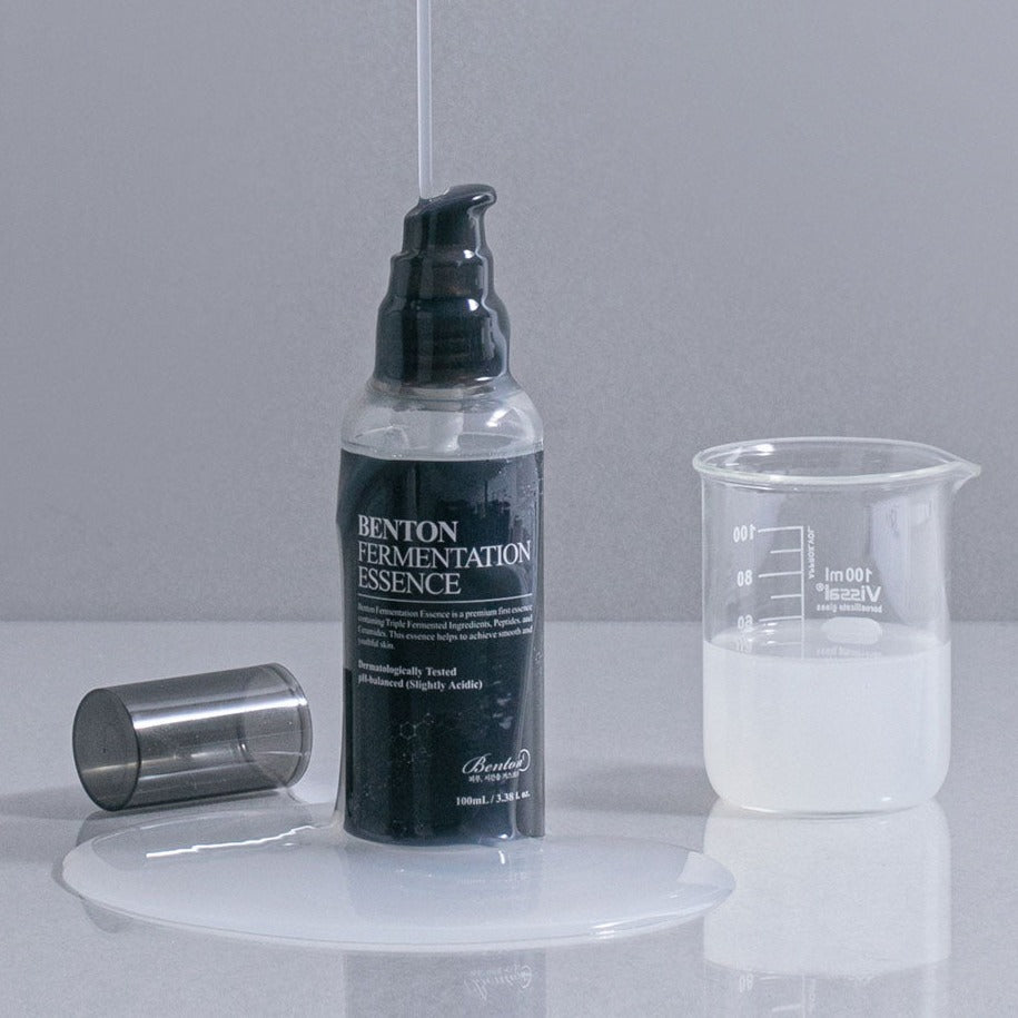 BENTON Fermentation Essence 100ml with hydrating formula for dry skin, perfect for reducing wrinkles and enhancing skin elasticity.