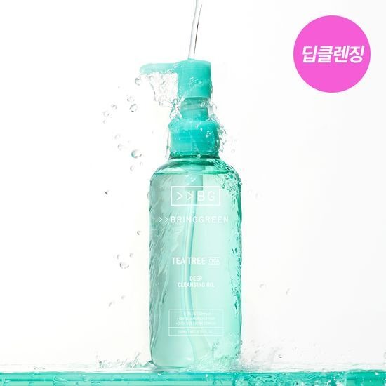 BRINGGREEN Tea Tree Cica Deep Cleansing Oil 200mL bottle with water splash illustration, showcasing skincare cleansing product.