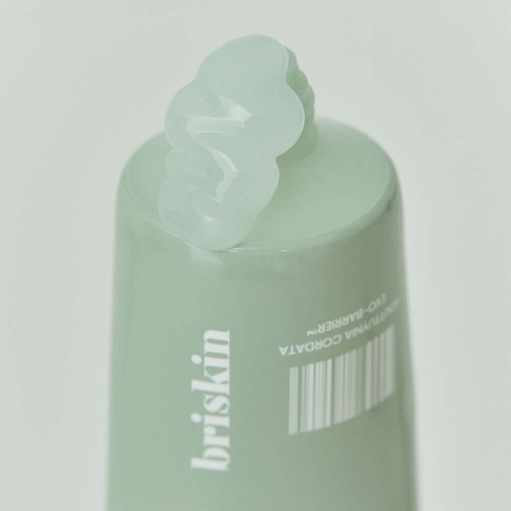 BRISKIN Houttuynia Cordata Exo-Bssrrier Skinbooster Cream 80ml showing creamy gel texture on tube
