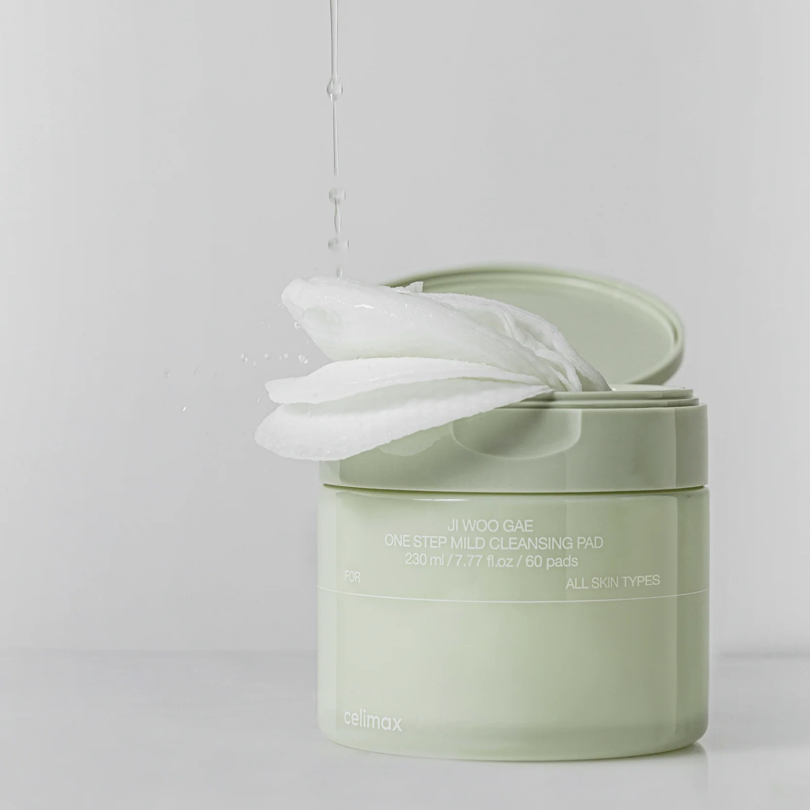 CELIMAX Ji Woo Gae One Step Mild Cleansing Pad 60 pads in green container