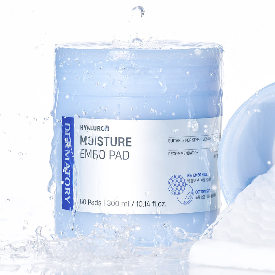 DERMATORY Hyaluronic Moisture Embo Pad 60 pads in blue packaging, showcasing product detail with water splash effect.