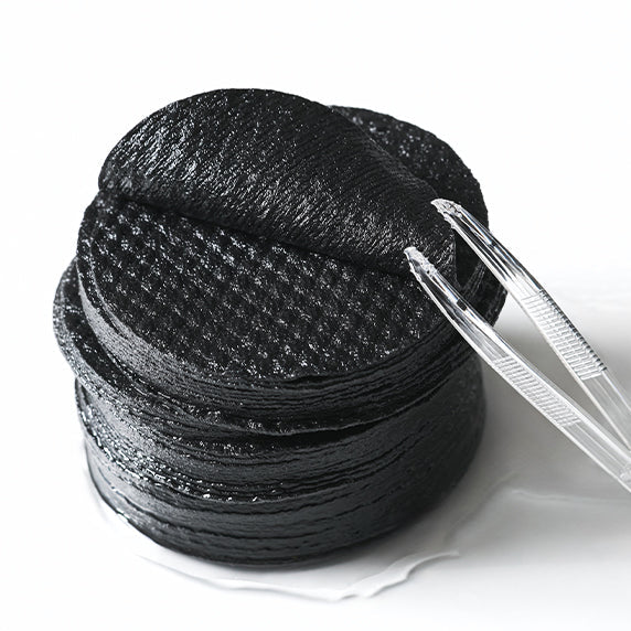 DERMATORY Salicinic Pore Clear Black Pad 70 Pads stacked with tweezers