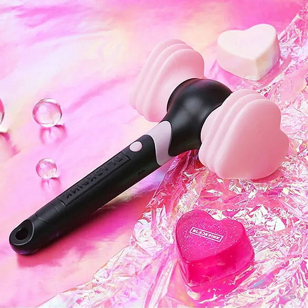 LIGHTSTICK BLACKPINK OFFICIAL LIGHT STICK Ver.2 on pink background with heart-shaped design