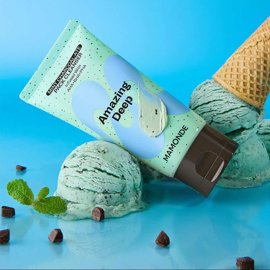 Image of MAMONDE Amazing Deep Mint Chocolate Pack Cleanser 135g with mint ice cream, chocolate chips, and a cone on a blue background.
