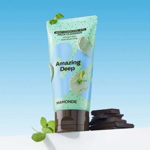 MAMONDE Amazing Deep Mint Chocolate Pack Cleanser 135g product image with mint leaves and chocolate pieces.
