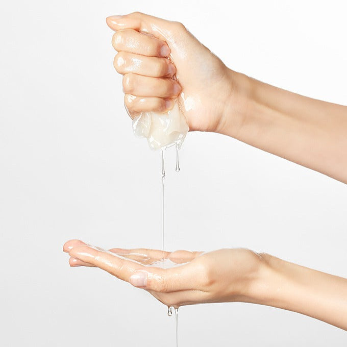 Using MAMONDE Calming Shot Azulene Ampoule Mask Pack for skin hydration