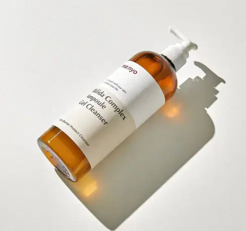 MANYO Bifida Complex Ampoule Gel Cleanser 400ml bottle on white background with shadow.