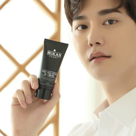 MUKAN Homme BB Cream 50ml held by a Korean gentleman model, Gentleman Korea skincare for men, natural coverage and matte finish
