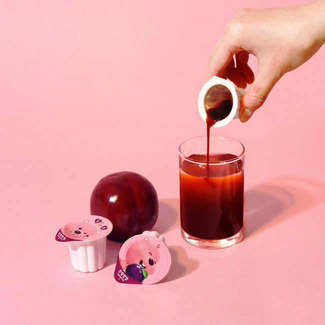 NOTHING BETTER Zanmang Loopy Cup Purun & Lactobacillus 14p with hand pouring juice into glass