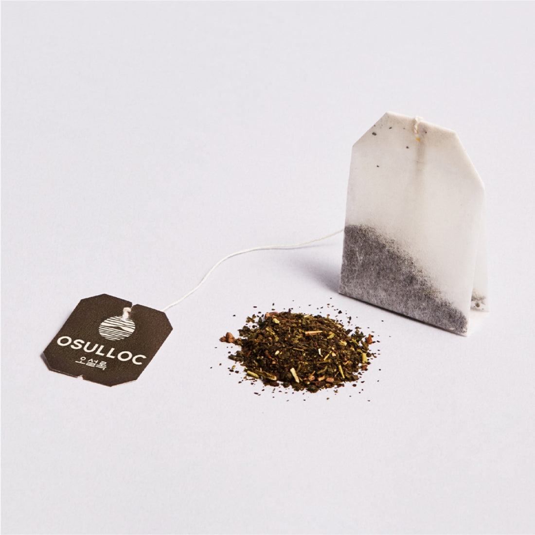 OSULLOC Peach Black Tea 20 packs tea bag and loose leaves displayed