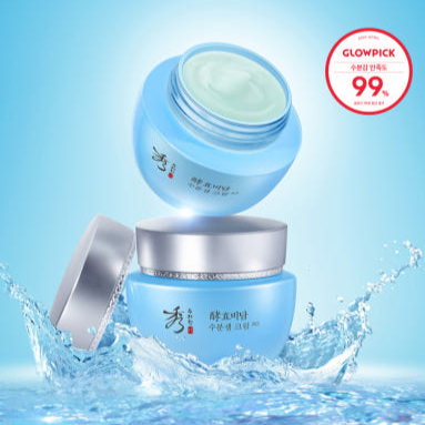 SOORYEHAN Moisture Cream AD 75ml in open container with water splash and Glowpick award, premium skincare packaging.