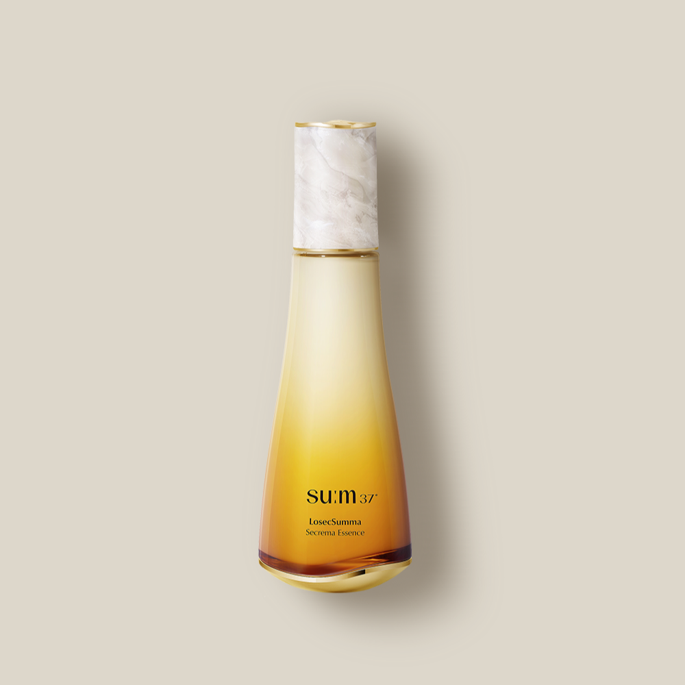 SU:M37 Rosicsumma sikrima essence 150ml bottle.