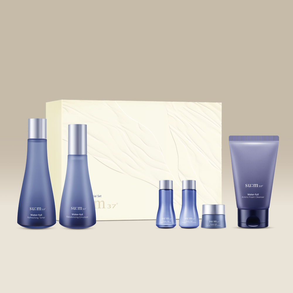 SU:M37 Water-full 2-piece plan skincare set with packaging and bottles