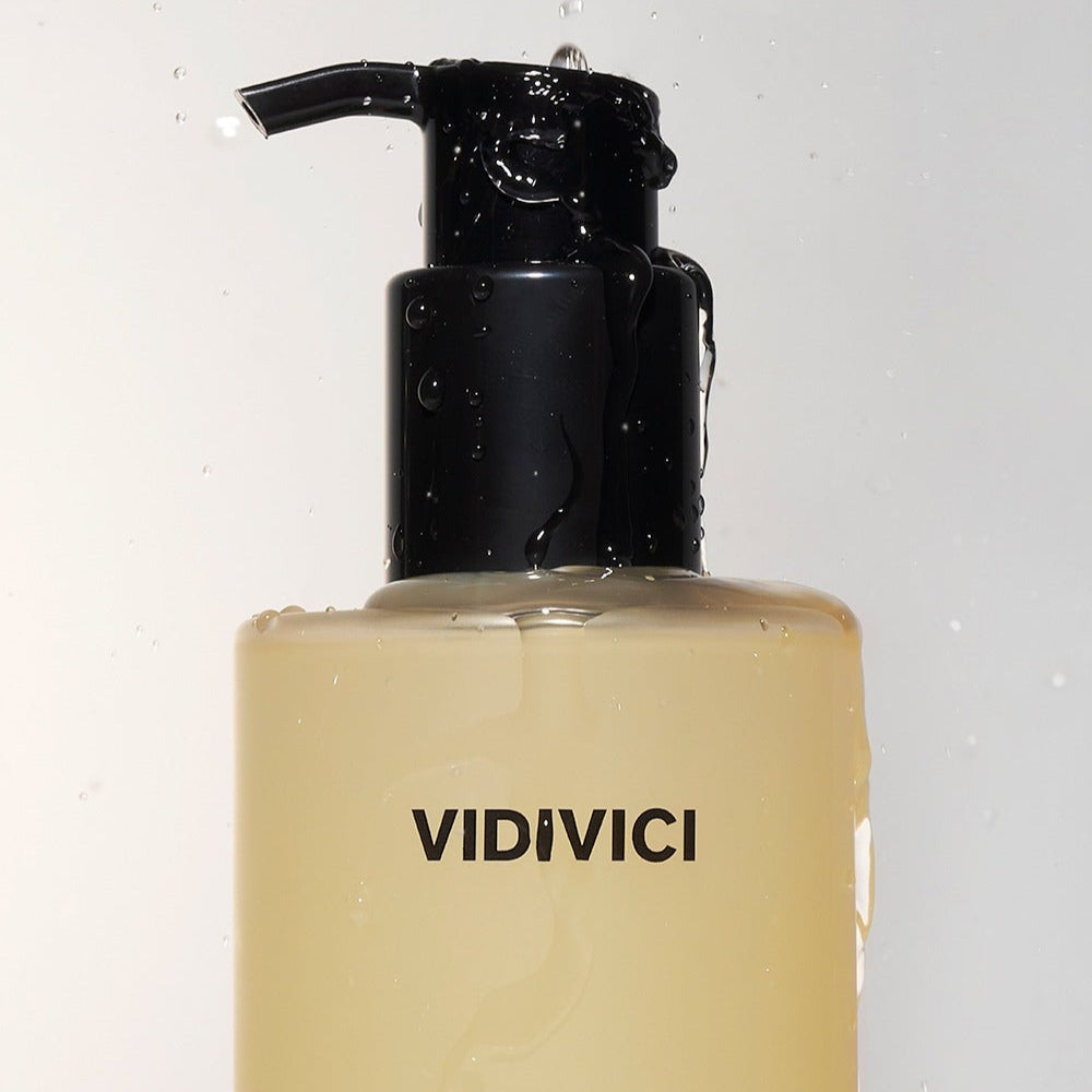 VIDIVICI Clear Gentle Calming Deep Oil 300ml bottle with pump dispenser, product close-up