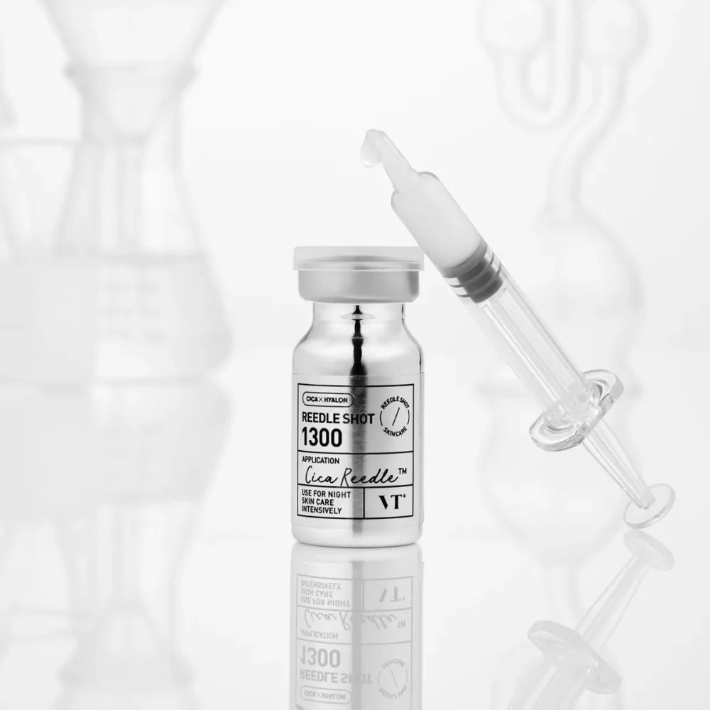 VT COSMETIC Riddle Shot 1300 8ml serum with syringe in a lab setting