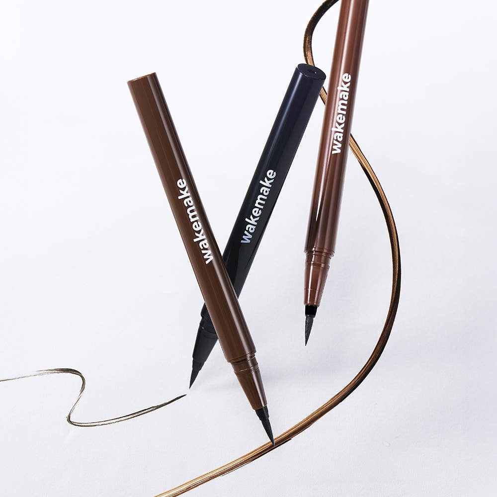 Wakemake Iron Wall Pen Eyeliner 0.5g